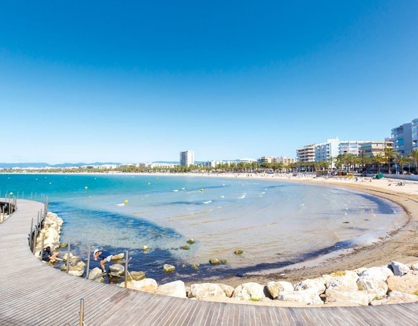 Лучшие пляжи Испании для отдыха с детьми