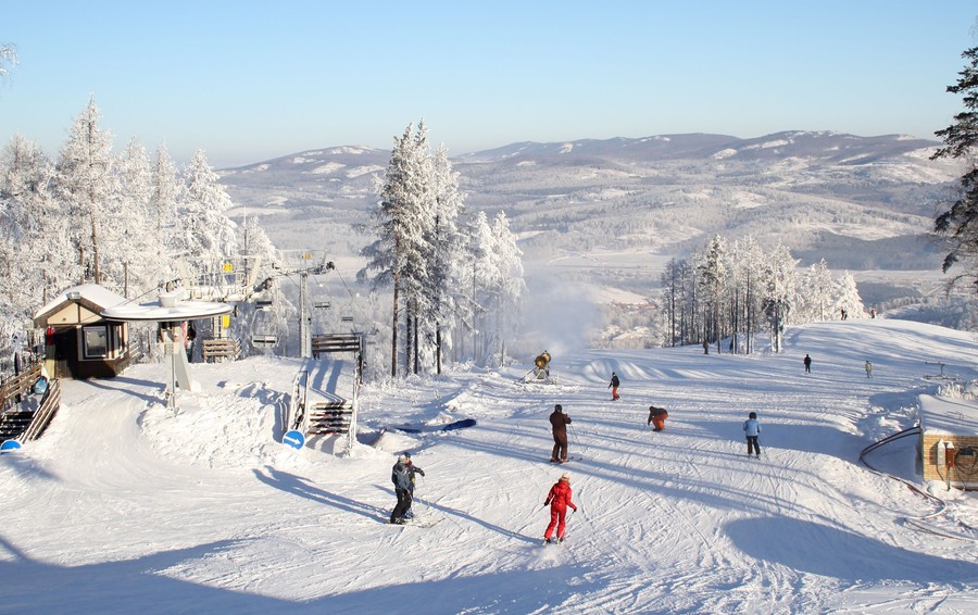 10 лучших горнолыжных курортов России