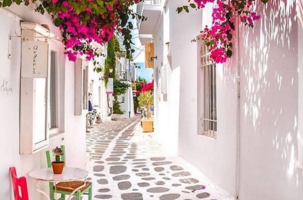 Когда лучше отдыхать в Греции