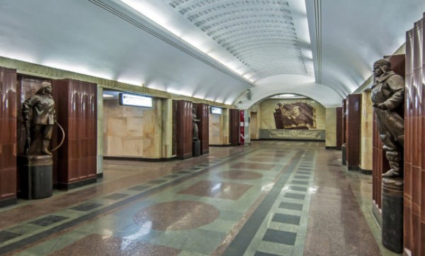 Народные герои московского метро