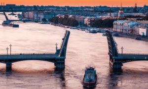 Увидеть с крыши как разводят знаменитые мосты Петербурга!