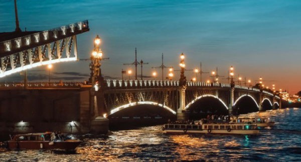 Фото экскурсия: Белые ночи и разводные мосты Санкт Петербурга
