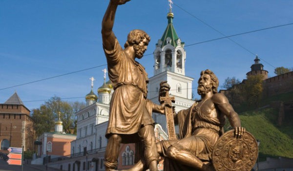 Путешествие по памятным местам Нижнего Новгорода (обзорная экскурсия)