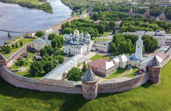 Великий Новгород: погружение в древность
