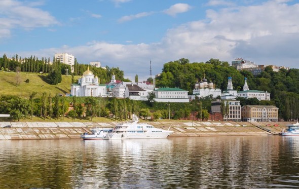 Нижний Новгород с воды: прогулка на яхте