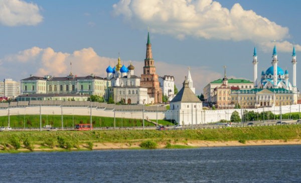 Казань — место встречи двух миров