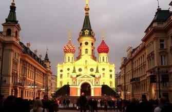 Лучшие спектакли в Москве: от драмы до комедии — куда идти и что ждать