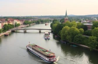 Речные круизы: неспешное путешествие по воде, где каждый берег — открытие